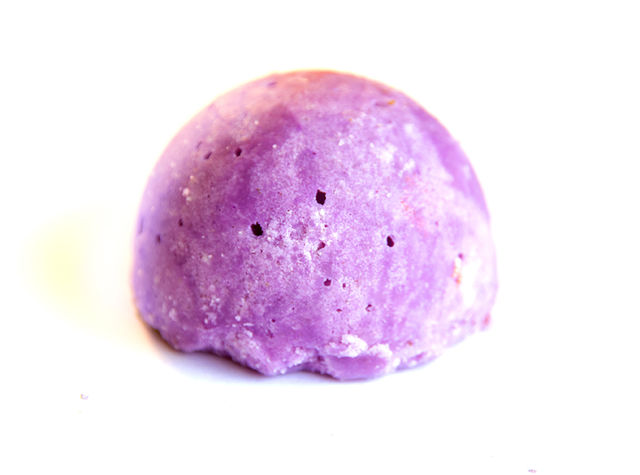 Bolita exfoliante para baño o ducha.